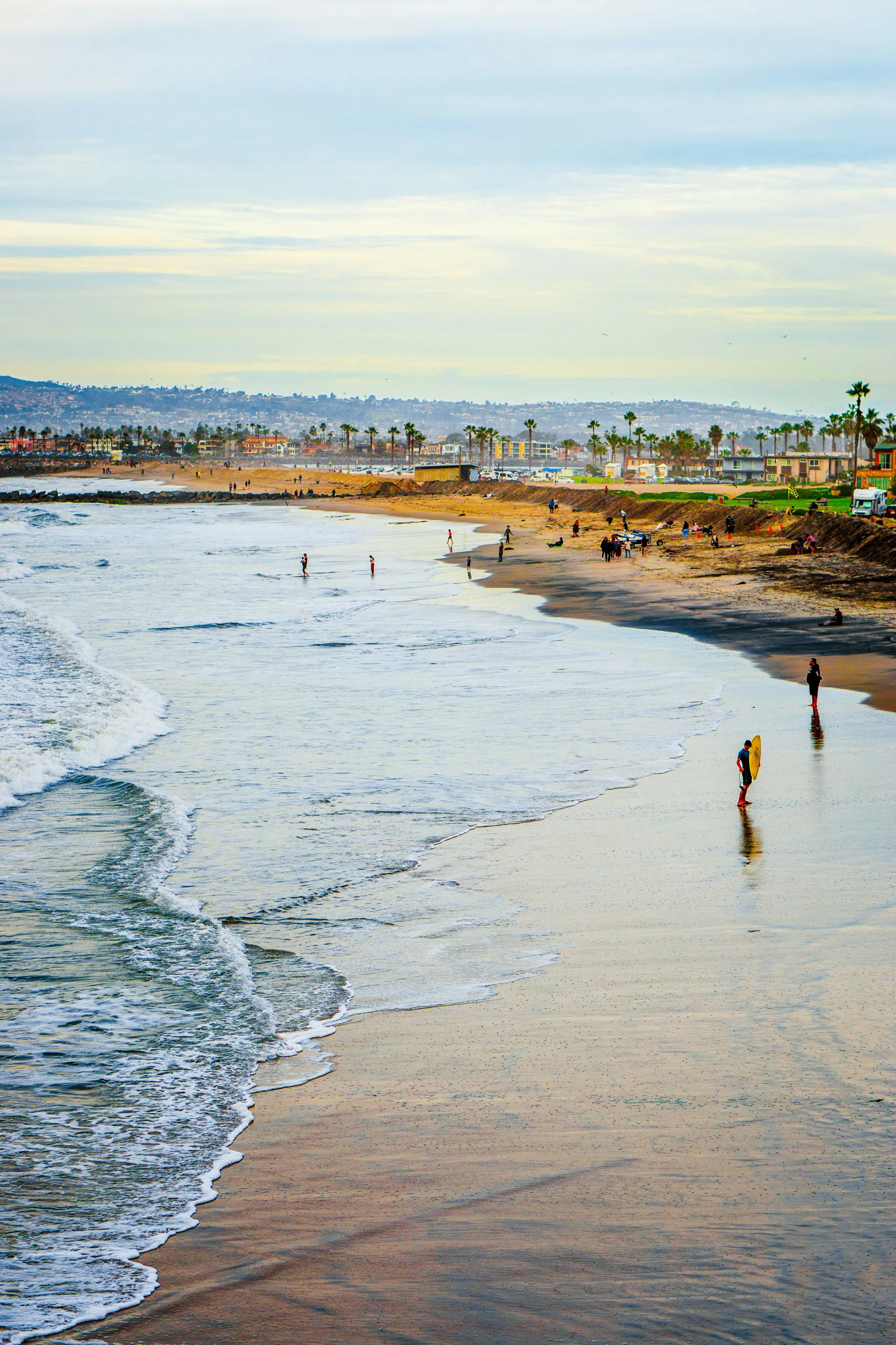 A quiet morning walk along the wide Ocean Beach shoreline
