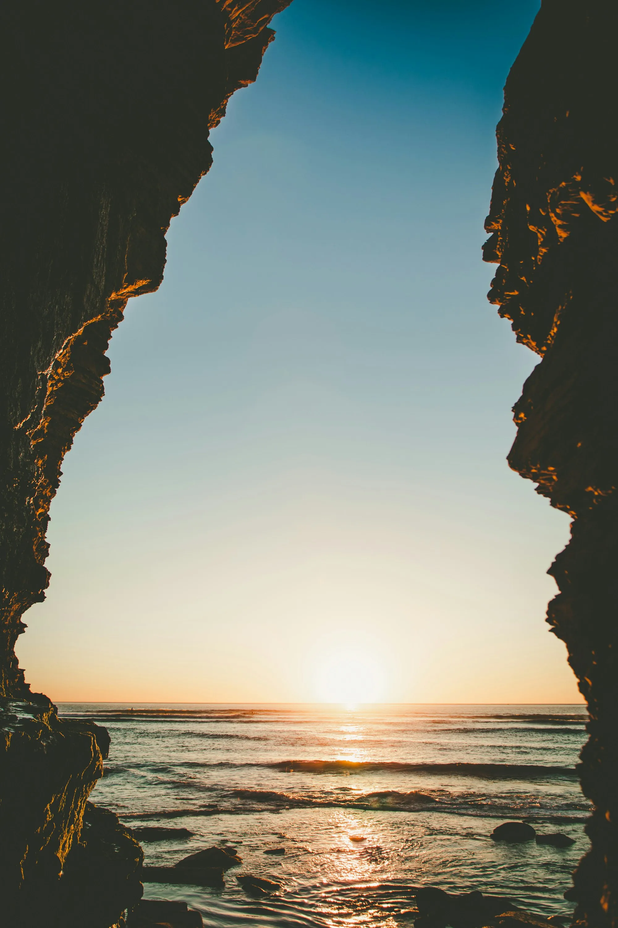 The sun dropping into the Pacific at Sunset Cliffs
